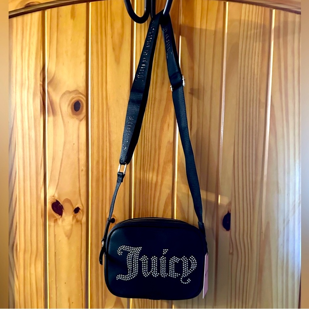 NEW JUICY COUTURE ⭐️⭐️⭐️“OBSESSION CAMERA CROSSBODY”
